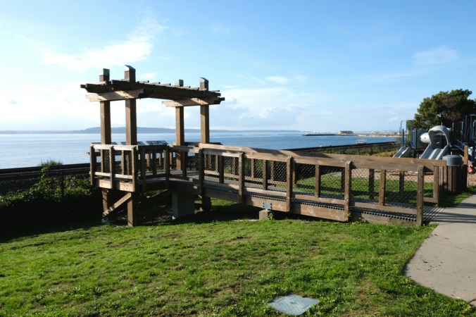 kayu kayu ac park in shoreline