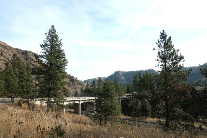 upper perry arch bridge in oregon