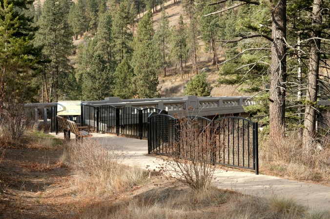 upper perry arch bridge in oregon